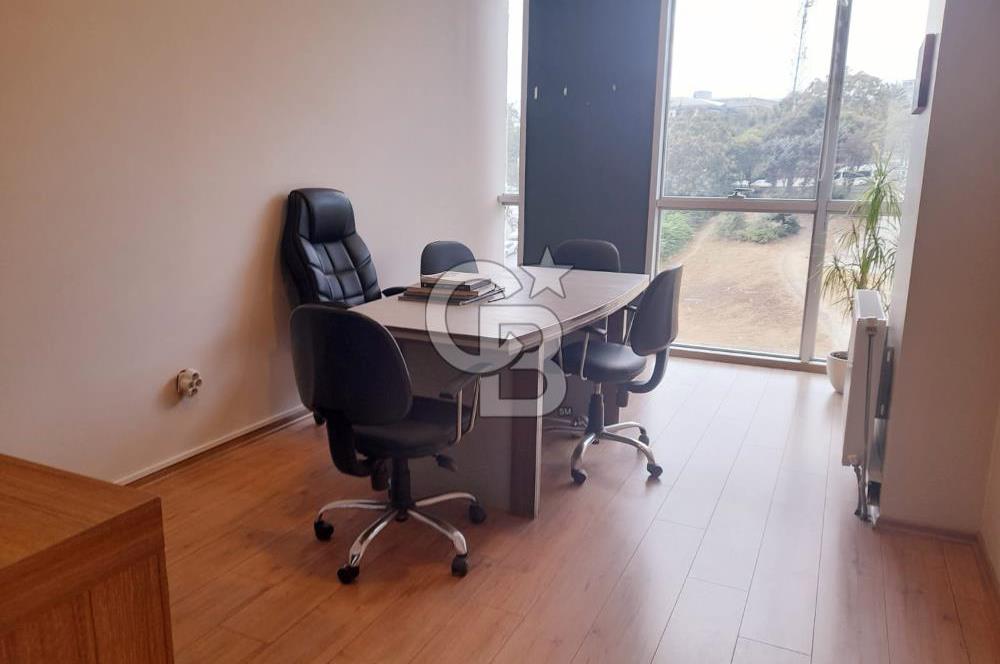 BEYLİKDÜZÜ YAKUPLU VERA PLAZA DA 4+1 SATILIK OFİS