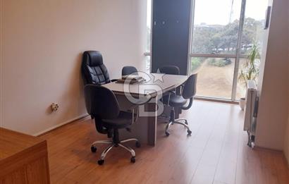 BEYLİKDÜZÜ YAKUPLU VERA PLAZA DA 4+1 SATILIK OFİS