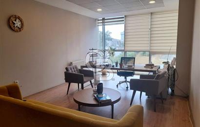 BEYLİKDÜZÜ YAKUPLU VERA PLAZA DA 4+1 SATILIK OFİS