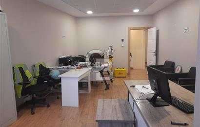 BEYLİKDÜZÜ YAKUPLU VERA PLAZA DA 4+1 SATILIK OFİS