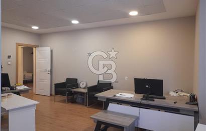 BEYLİKDÜZÜ YAKUPLU VERA PLAZA DA 4+1 SATILIK OFİS