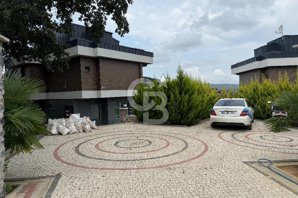 CB MARS'TAN REŞADİYE'DE SATILIK 5+2 LÜKS VİLLA - SIFIR