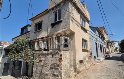 AYVALIK MERKEZE'E YÜRÜME MESAFESİNDE 2+1 SATILIK TRİPLEKS EV