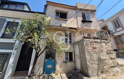 AYVALIK MERKEZE'E YÜRÜME MESAFESİNDE 2+1 SATILIK TRİPLEKS EV