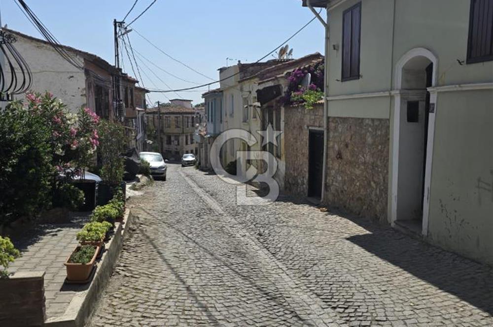AYVALIK MERKEZE'E YÜRÜME MESAFESİNDE 2+1 SATILIK TRİPLEKS EV