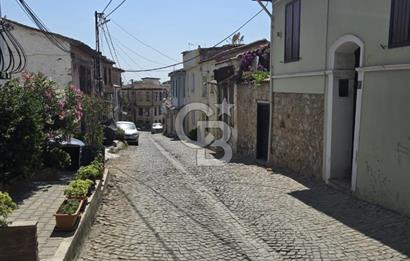 AYVALIK MERKEZE'E YÜRÜME MESAFESİNDE 2+1 SATILIK TRİPLEKS EV
