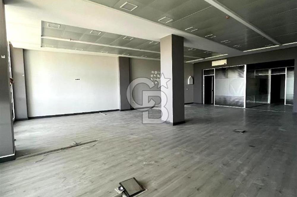 Bahçeşehir Loca'da Caddeüstü 150 m² 2 Adet Boş İş Yeri