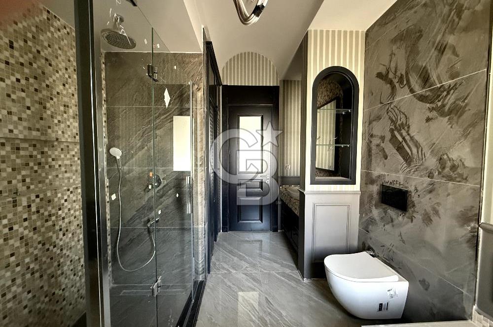CB EAGLE'dan YENİ MAH. SİTE İÇERİSİNDE 5+2 450m² TRIPLEKS VİLLA