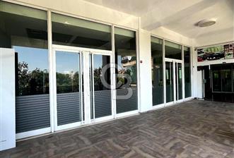 Bahçeşehir Loca'da Caddeüstü 150 m² 2 Adet Boş İş Yeri