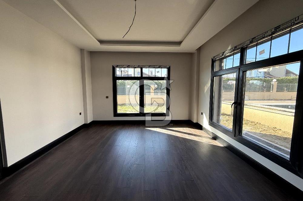 CB EAGLE'dan YENİ MAH. SİTE İÇERİSİNDE 5+2 450m² TRIPLEKS VİLLA