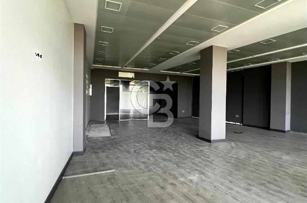 Bahçeşehir Loca'da Caddeüstü 150 m² 2 Adet Boş İş Yeri