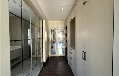 CB EAGLE'dan YENİ MAH. SİTE İÇERİSİNDE 5+2 450m² TRIPLEKS VİLLA