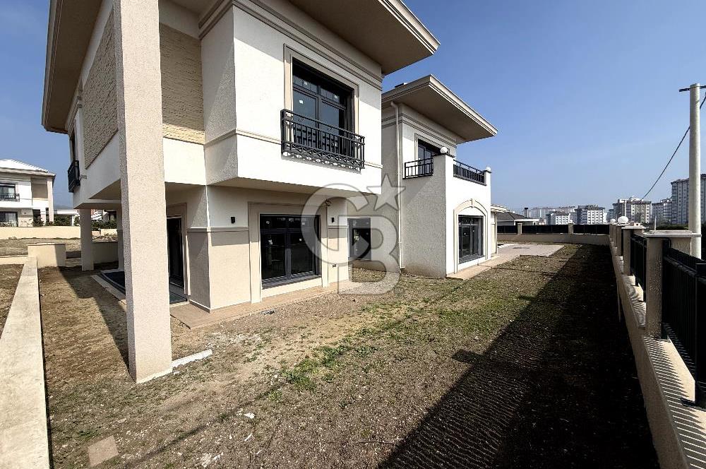 CB EAGLE'dan YENİ MAH. SİTE İÇERİSİNDE 5+2 450m² TRIPLEKS VİLLA