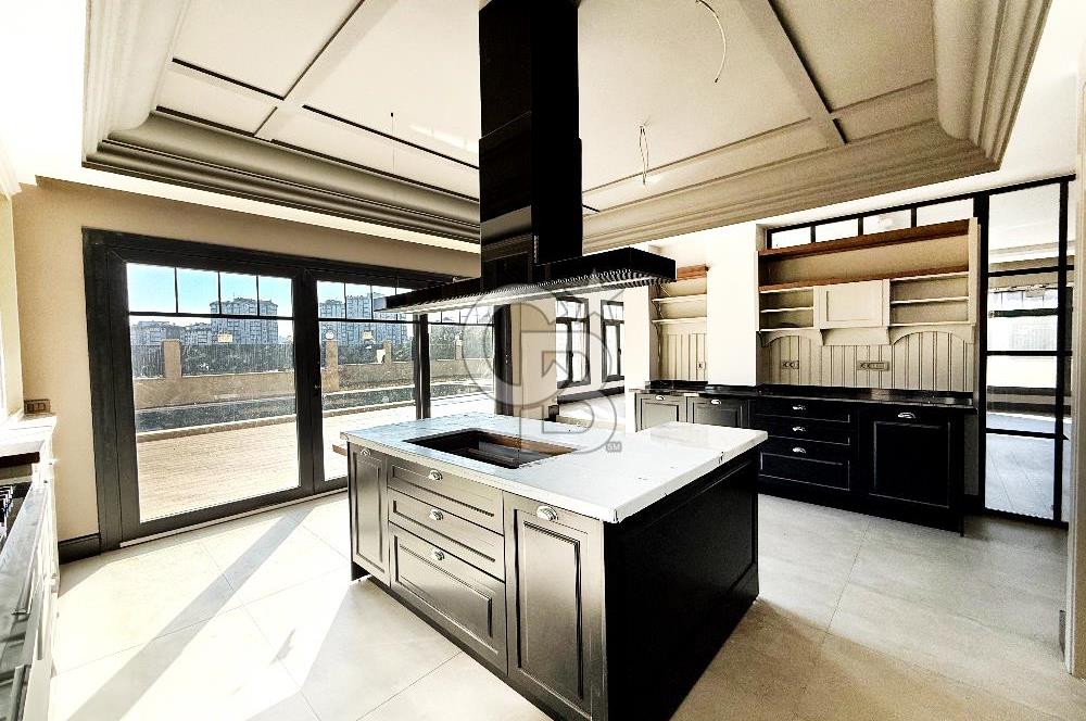 CB EAGLE'dan YENİ MAH. SİTE İÇERİSİNDE 5+2 450m² TRIPLEKS VİLLA