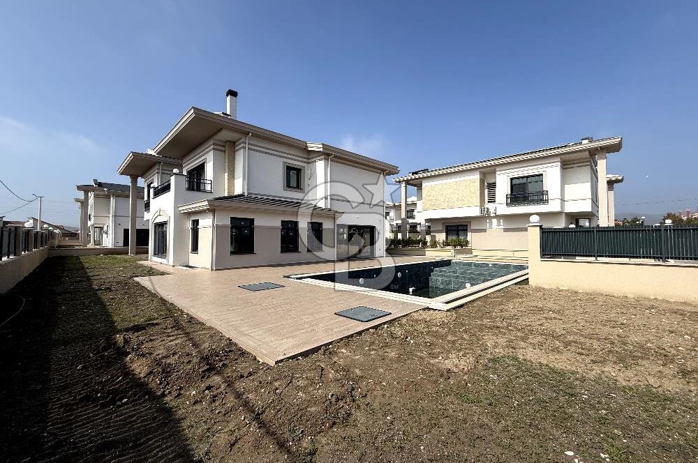 CB EAGLE'dan YENİ MAH. SİTE İÇERİSİNDE 5+2 450m² TRIPLEKS VİLLA