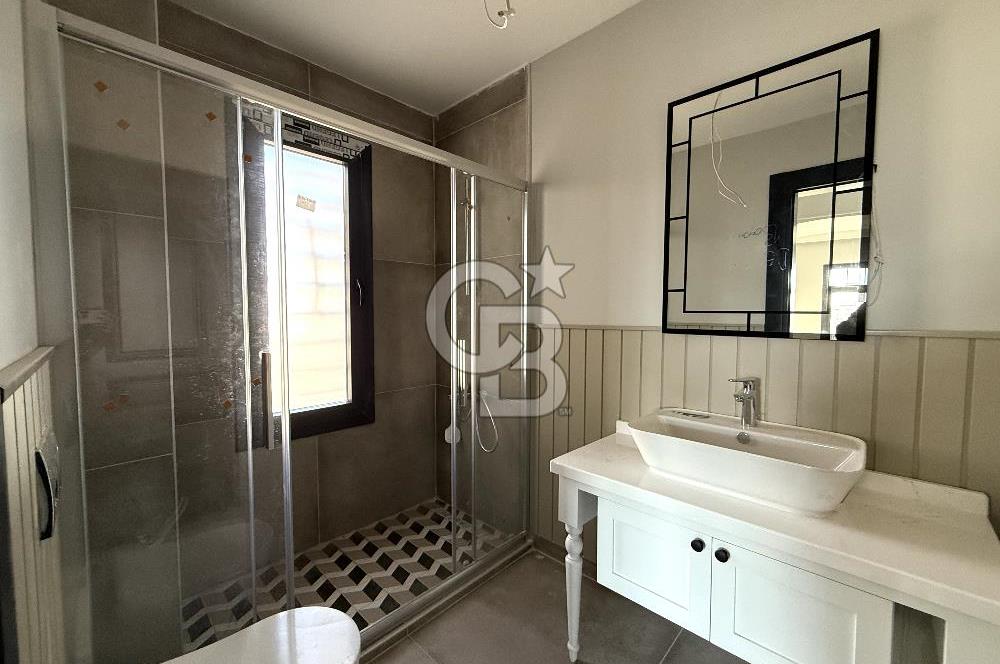 CB EAGLE'dan YENİ MAH. SİTE İÇERİSİNDE 5+2 450m² TRIPLEKS VİLLA
