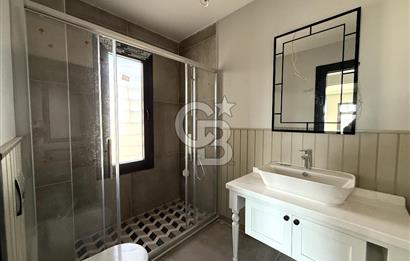 CB EAGLE'dan YENİ MAH. SİTE İÇERİSİNDE 5+2 450m² TRIPLEKS VİLLA