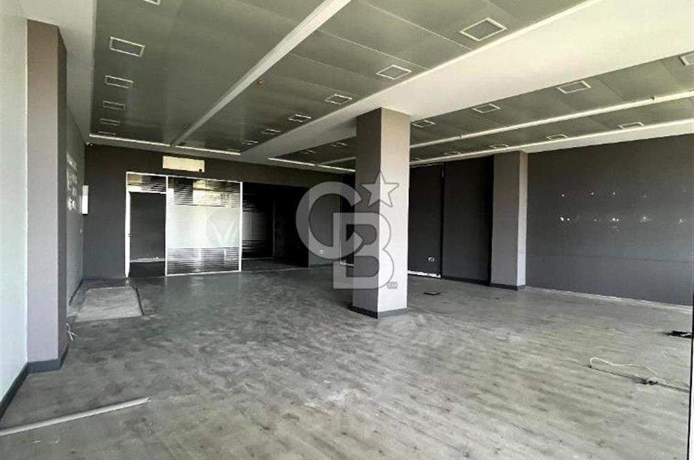 Bahçeşehir Loca'da Caddeüstü 150 m² 2 Adet Boş İş Yeri