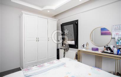 Yenifoça'da Deniz Manzaralı Satılık 3+2 Tripleks Villa