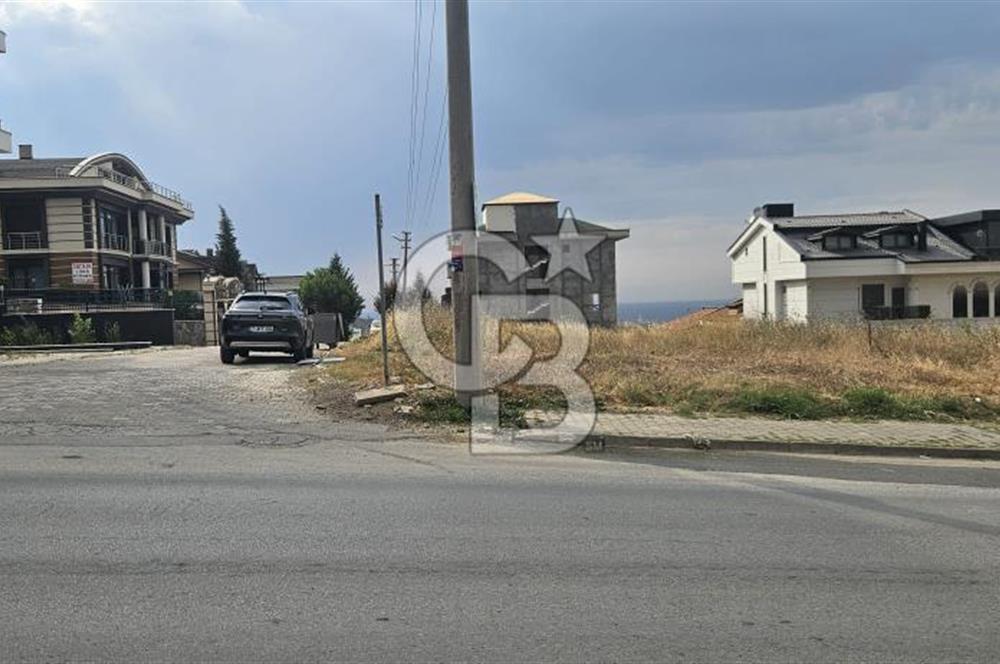 YALOVA KADIKÖY ÖZDEN MAHALLESİNDE SATILIK TİCARİ KONUT İMRALI ARSA!