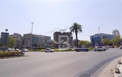 İzmir Konak Dokuz Eylül Meydan Konumlu Kiralık 200 m² Dükkan