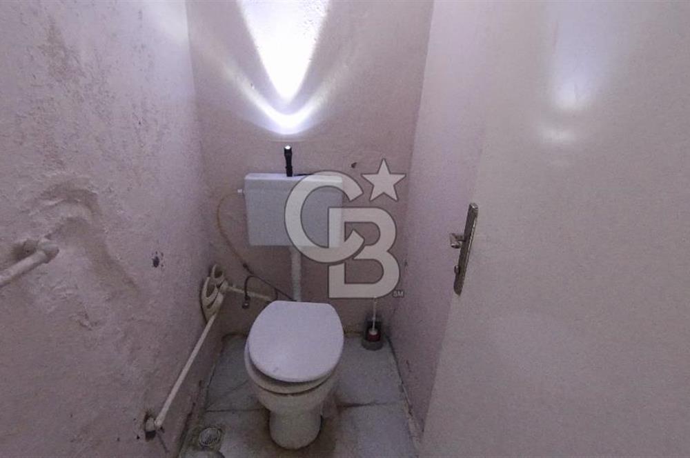 Karşıyaka Cumhuriyet Mah.Çift Cepheli Bahçeli Müstakil 2+1 Daire