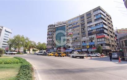 İzmir Konak Dokuz Eylül Meydan Konumlu Kiralık 200 m² Dükkan