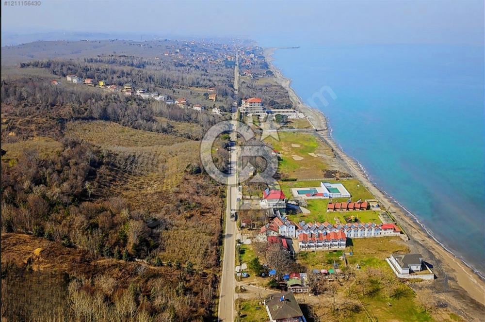Otele %50, Konuta %15 İmarlı - Yola 30m Cephe, Deniz Manzaralı