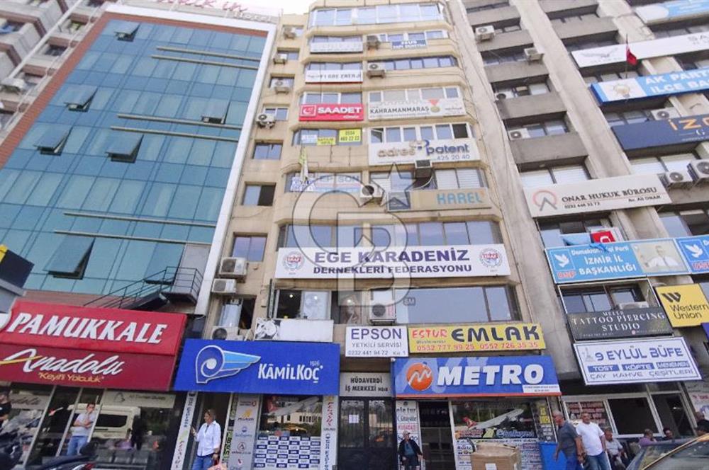 İzmir Konak Dokuz Eylül Meydan Konumlu Kiralık 200 m² Dükkan