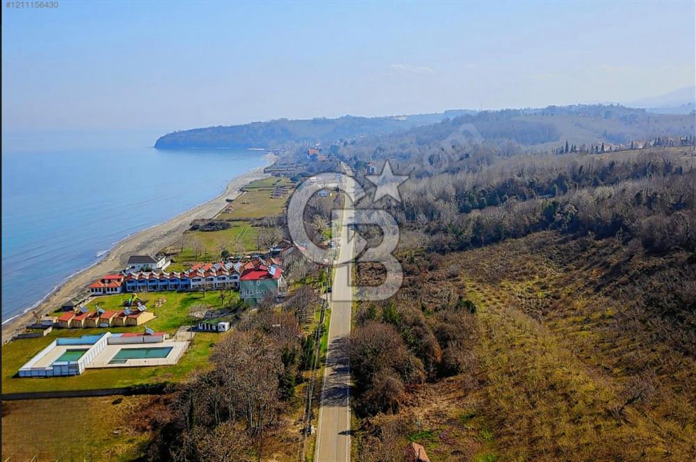 Otele %50, Konuta %15 İmarlı - Yola 30m Cephe, Deniz Manzaralı