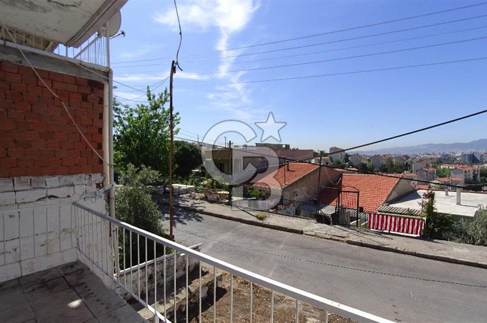 Karşıyaka Cumhuriyet Mah.Çift Cepheli Bahçeli Müstakil 2+1 Daire