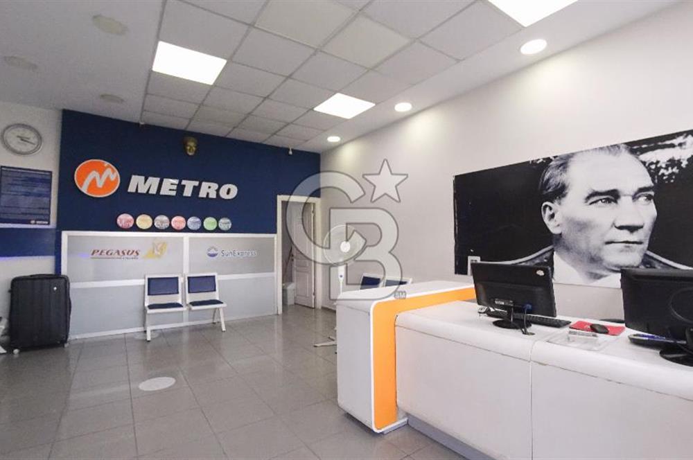 İzmir Konak Dokuz Eylül Meydan Konumlu Kiralık 200 m² Dükkan