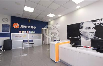 İzmir Konak Dokuz Eylül Meydan Konumlu Kiralık 200 m² Dükkan