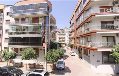 İzmir Karşıyaka Yalı Mh.Donanımlı Kiralık Büyük 3+1 175² Daire