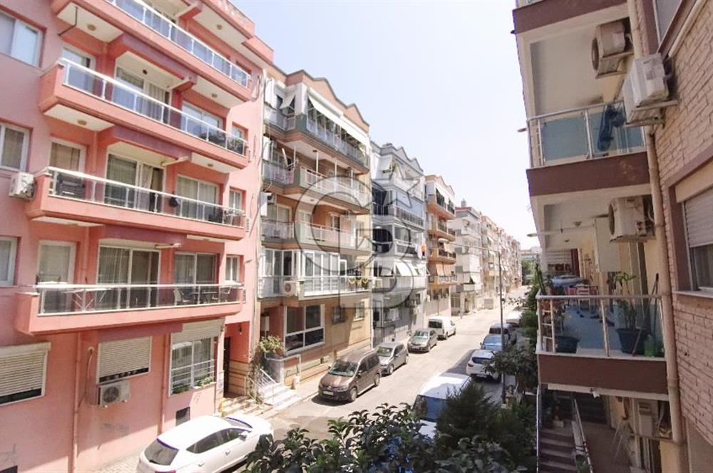 İzmir Karşıyaka Yalı Mh.Donanımlı Kiralık Büyük 3+1 175² Daire