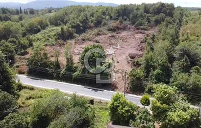 Otele %50, Konuta %15 İmarlı - Yola 30m Cephe, Deniz Manzaralı