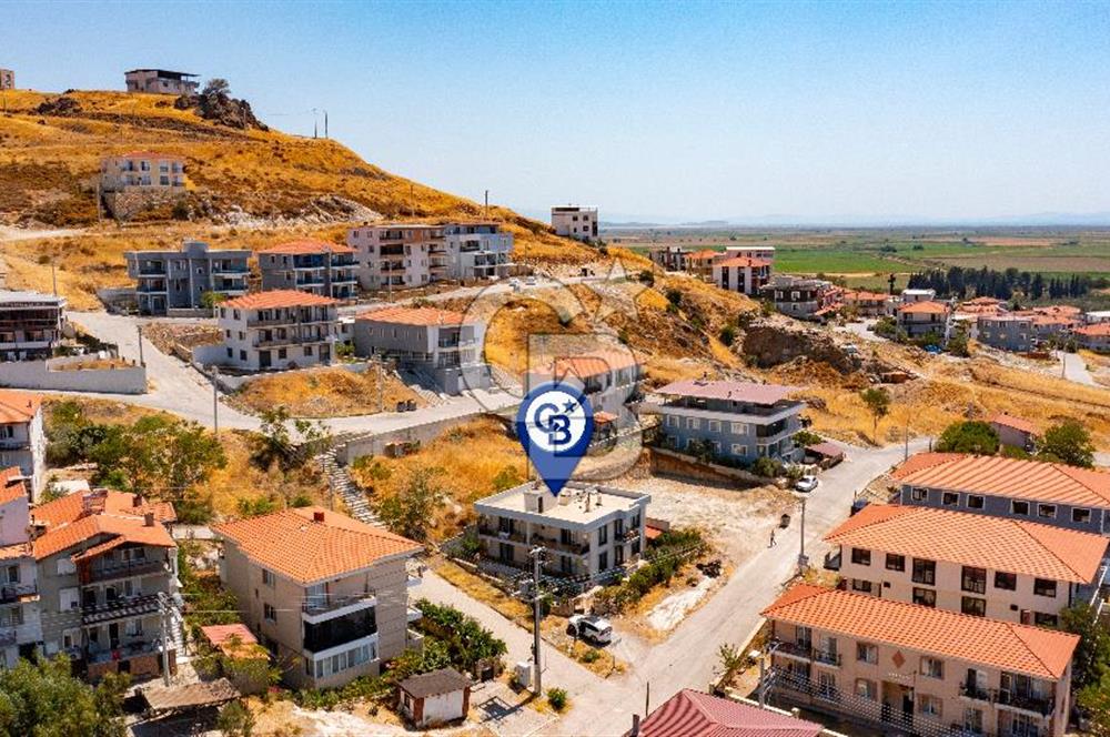 Foça Kazım Dirik Mah. Satılık Kapalı Mutfak 2+1 Eşyalı Daire