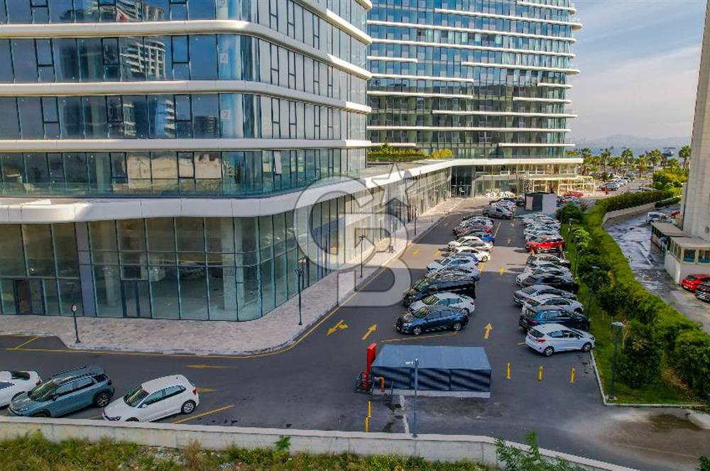 ZEYTİNBURNU KAZLIÇEŞME YEDİ MAVİ’DE 38.138 M2 SATILIK OTEL