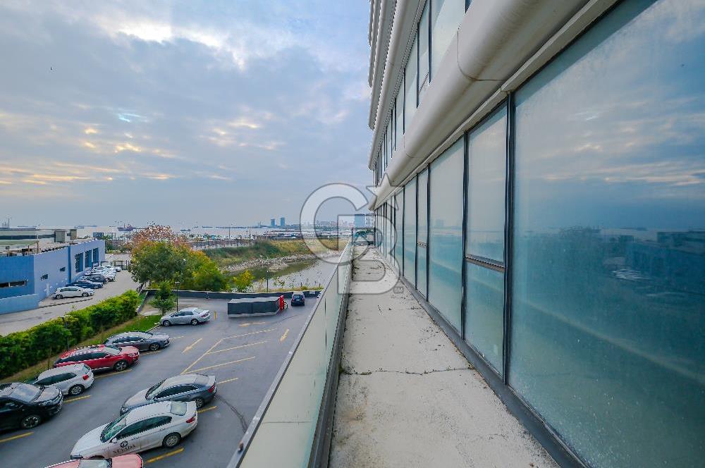 ZEYTİNBURNU KAZLIÇEŞME YEDİ MAVİ’DE 38.138 M2 SATILIK OTEL