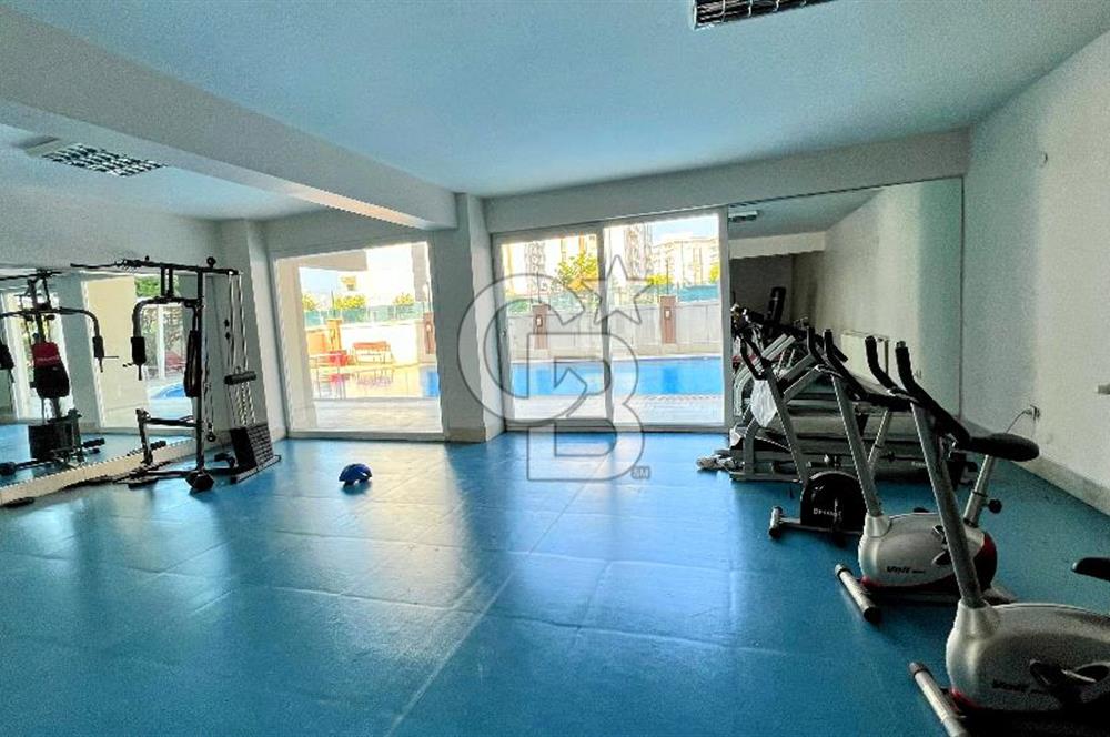 Mavişehir Family Park’ta Havuz Manzaralı 4+1 Satılık D