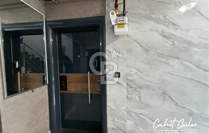 İzmir Güzelbahçe Maltepe'de Kiralık 2+1 Daire ( Denize 50 Mt.)