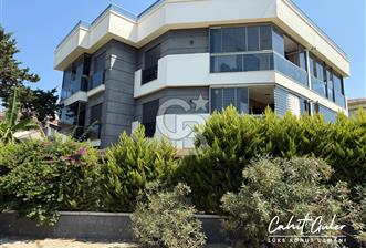 İzmir Güzelbahçe Maltepe'de Kiralık 2+1 Daire ( Denize 50 Mt.)