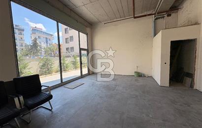 İstanbul Kartal Cevizli Mah. Kiralık Dükkan