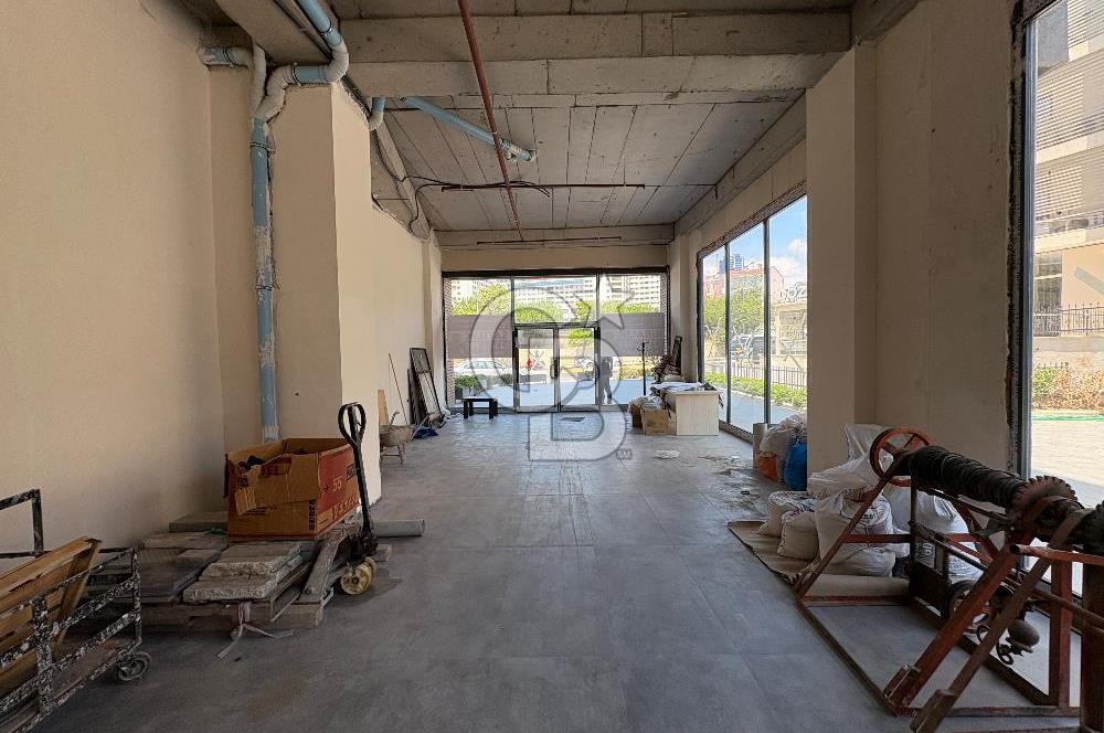İstanbul Kartal Cevizli Mahallesi Satılık Dükkan