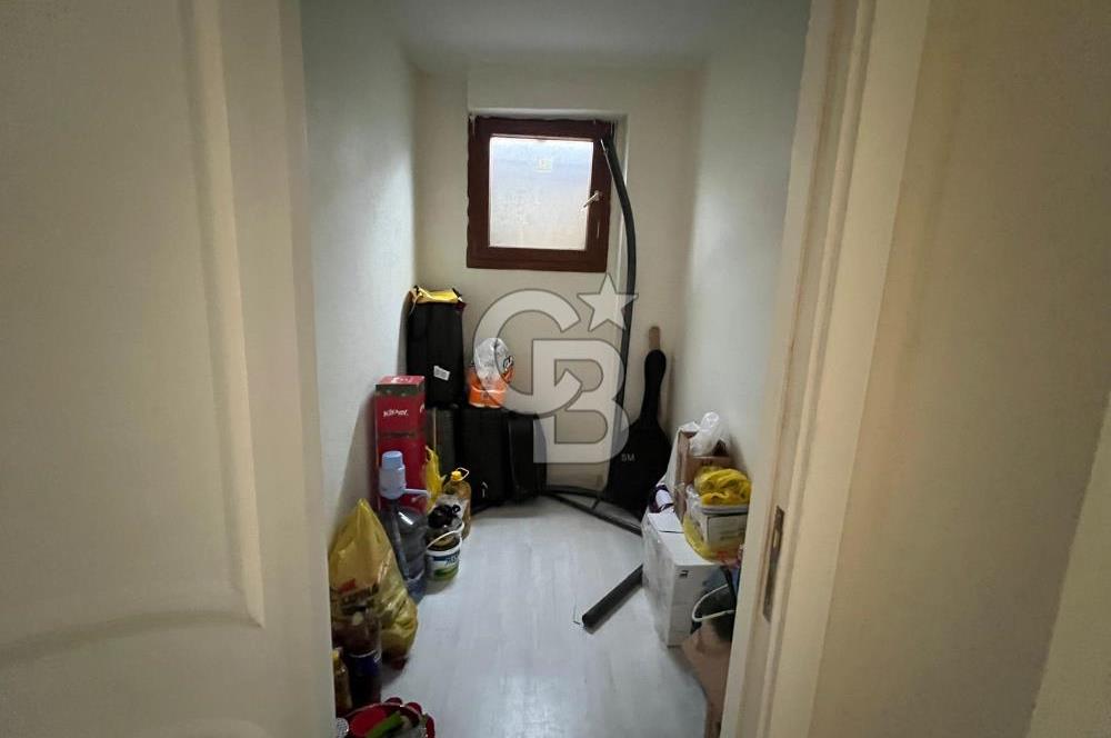 Foça Hacıveli Mah. Ana Cadde Üzeri 2+1 Kapalı Mutfak Daire