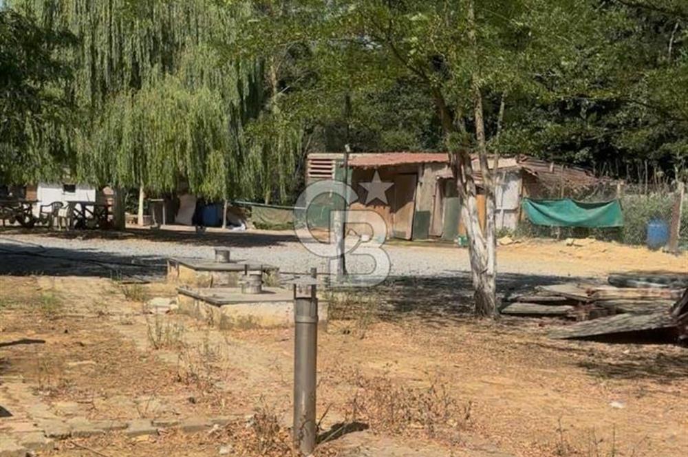 KEMERBURGAZ'DA VİLLA İMARLI SATILIK ARSA 