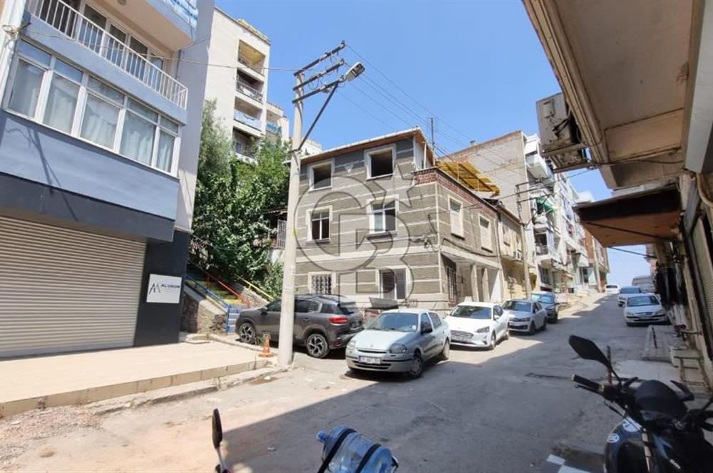 Bayraklı Sevgi Yoluna Yürüme Mesafesinde 3+1BakımlıSatılık Daire