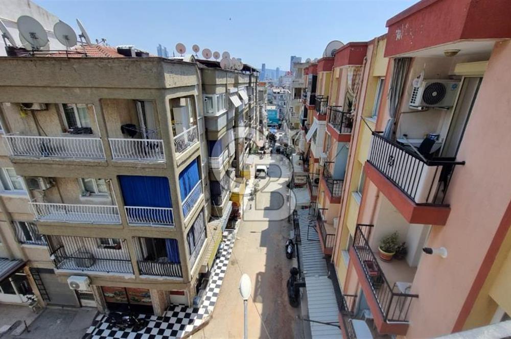 Bayraklı Sevgi Yoluna Yürüme Mesafesinde 3+1BakımlıSatılık Daire