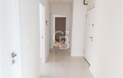 Kozyatağı'nda Sıfır Binada, 55 m2 Net 2+1 Kiralık