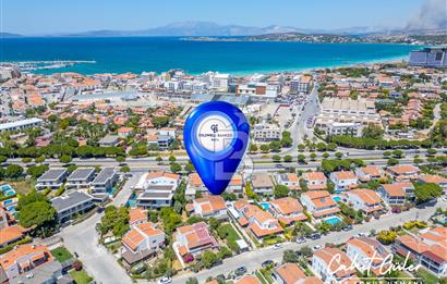 İzmir Çeşme Ilıca'da Satılık 4 + 1 Dubleks Villa